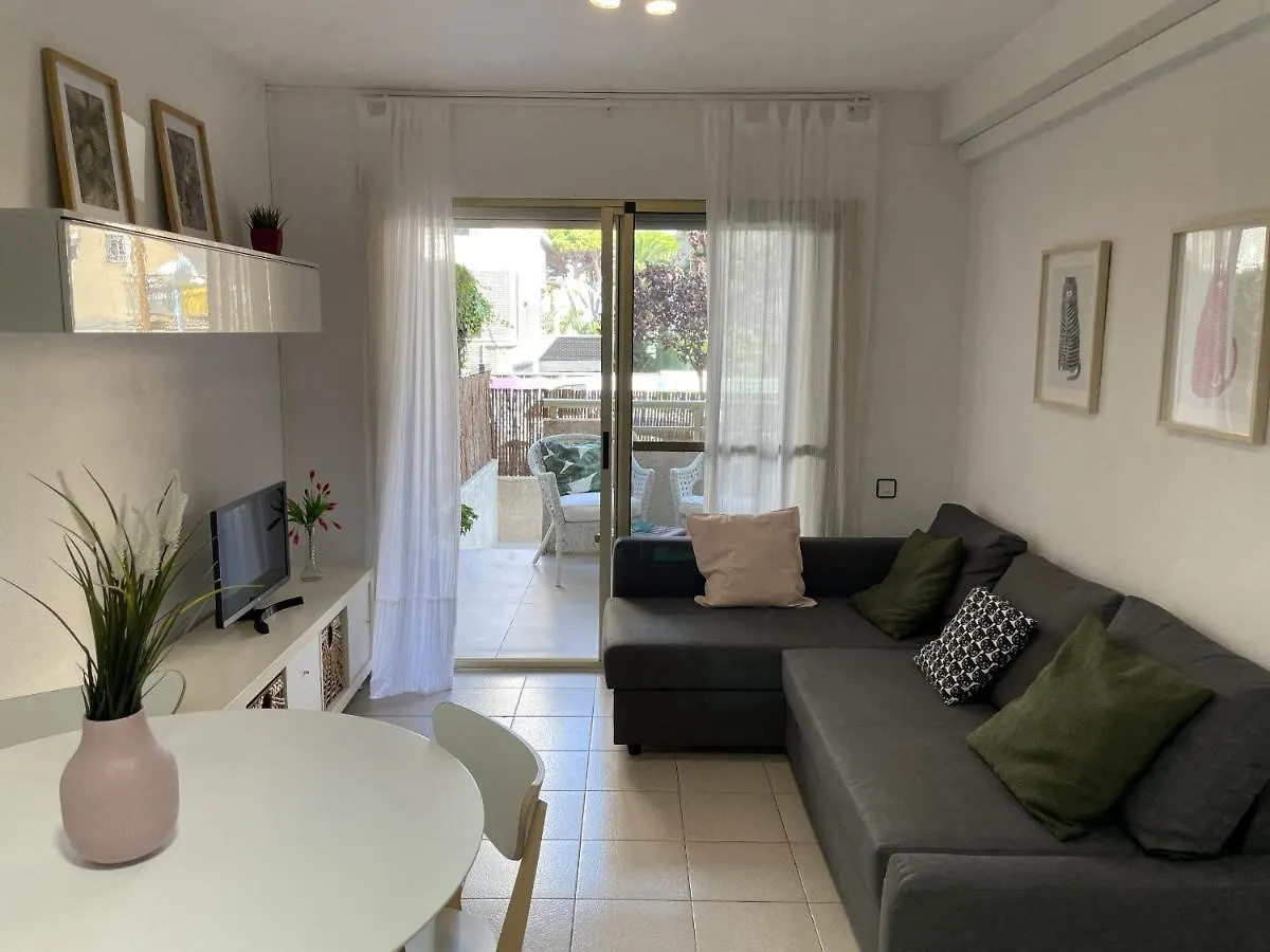 La Pineda Holiday Apartment 0*, La Pineda Spain